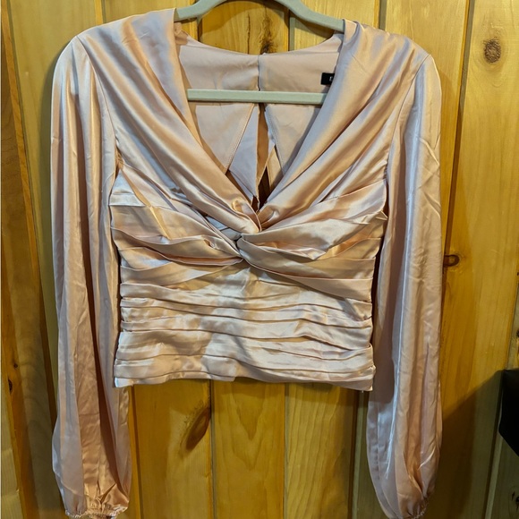 Express Women’s Ballet Pink Long Sleeve Silky Top - Picture 1 of 8